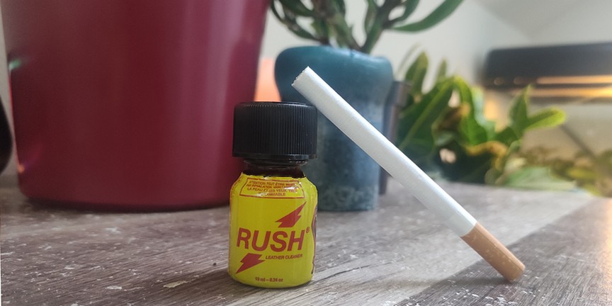 Poppers et cigarette